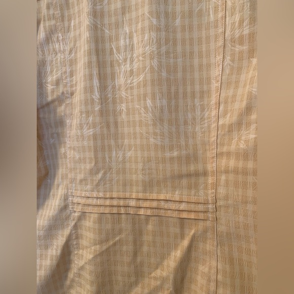 Yellow blouse - Picture 9 of 10